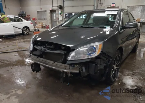 2017 Buick Verano Sport Touring z USA, uszkodzony, nr VIN 1G4PR5SK1H4119644